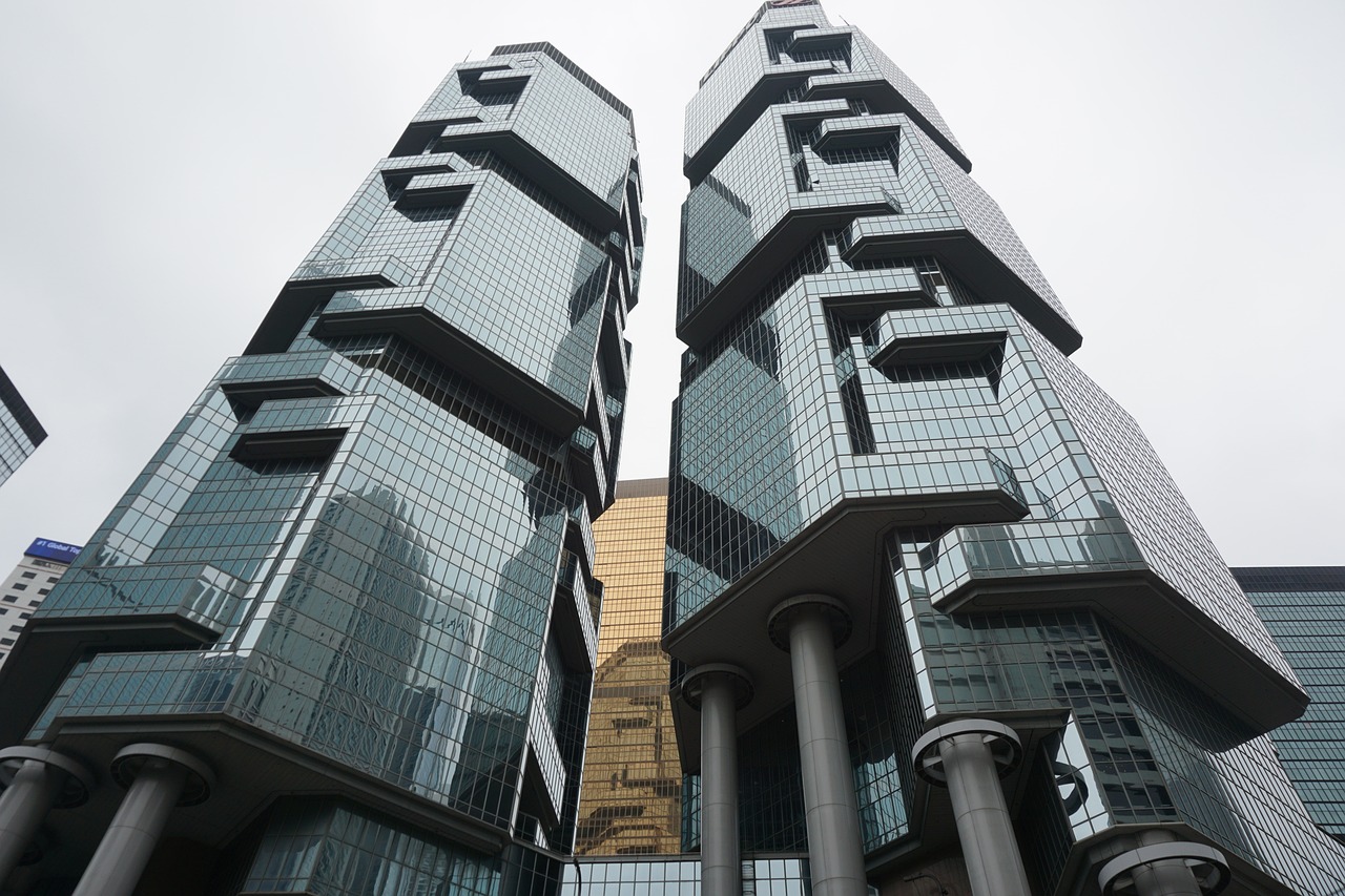 十八家上市公司退市之路，市場(chǎng)變革下的企業(yè)命運(yùn)探究